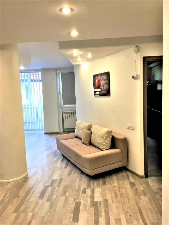 Large Apartment In Ultra-Central Location Braşov Buitenkant foto