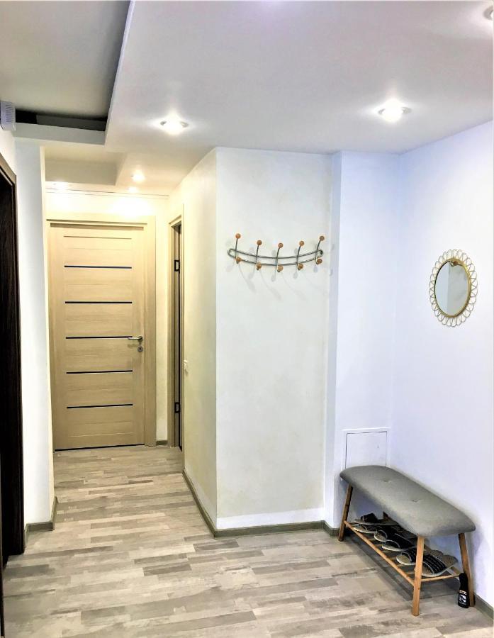 Large Apartment In Ultra-Central Location Braşov Buitenkant foto