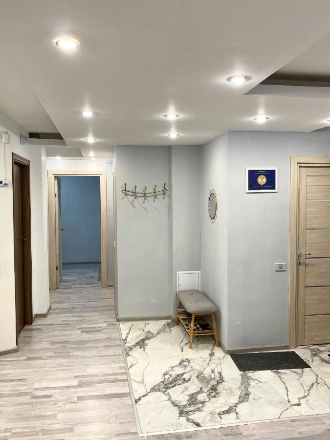 Large Apartment In Ultra-Central Location Braşov Buitenkant foto